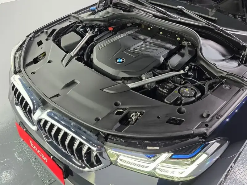 2023 BMW 6 серии с пробегом 69 917 км