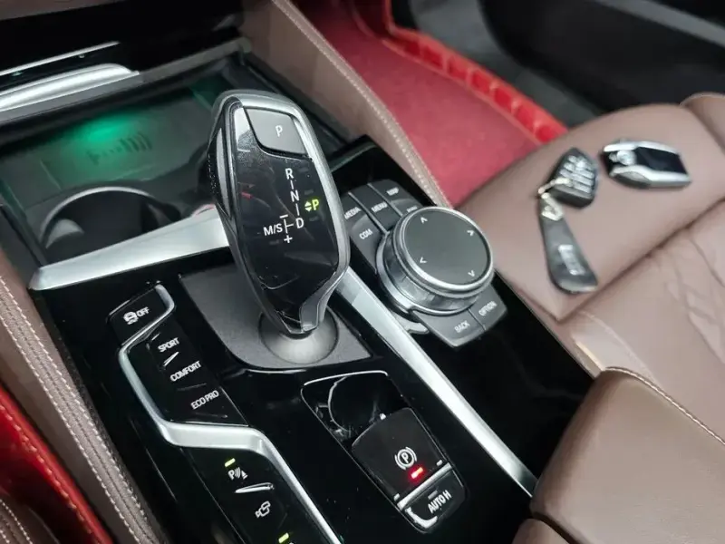 2023 BMW 6 серии с пробегом 69 917 км