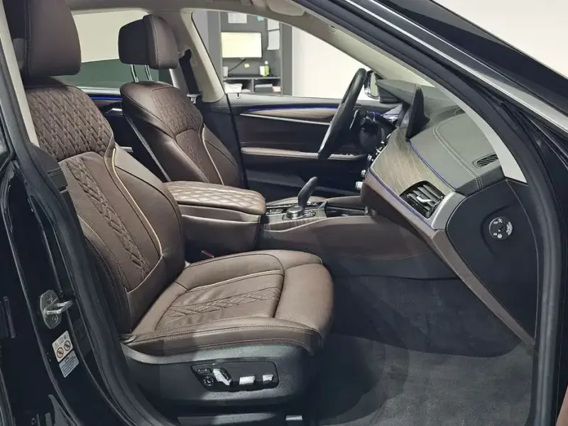 2023 BMW 6 серии с пробегом 74 259 км