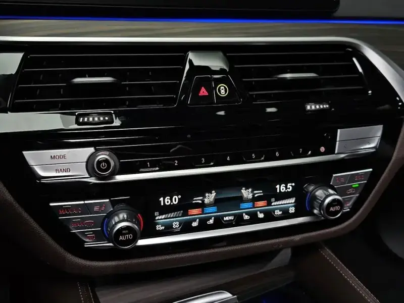 2023 BMW 6 серии с пробегом 74 259 км
