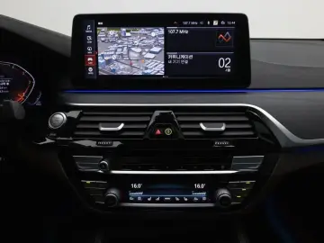 2022 BMW 6 серии с пробегом 83 800 км