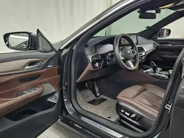 2021 BMW 6 серии с пробегом 68 019 км
