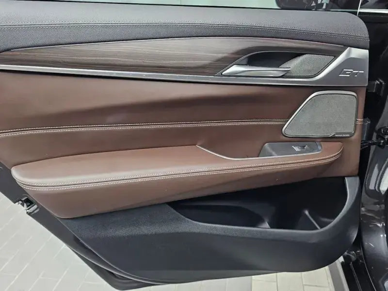 2021 BMW 6 серии с пробегом 68 019 км