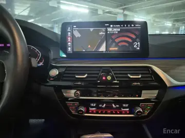 2022 BMW 6 серии с пробегом 70 864 км