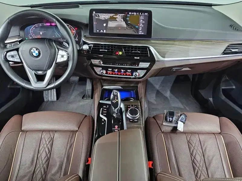 2022 BMW 6 серии с пробегом 67 299 км