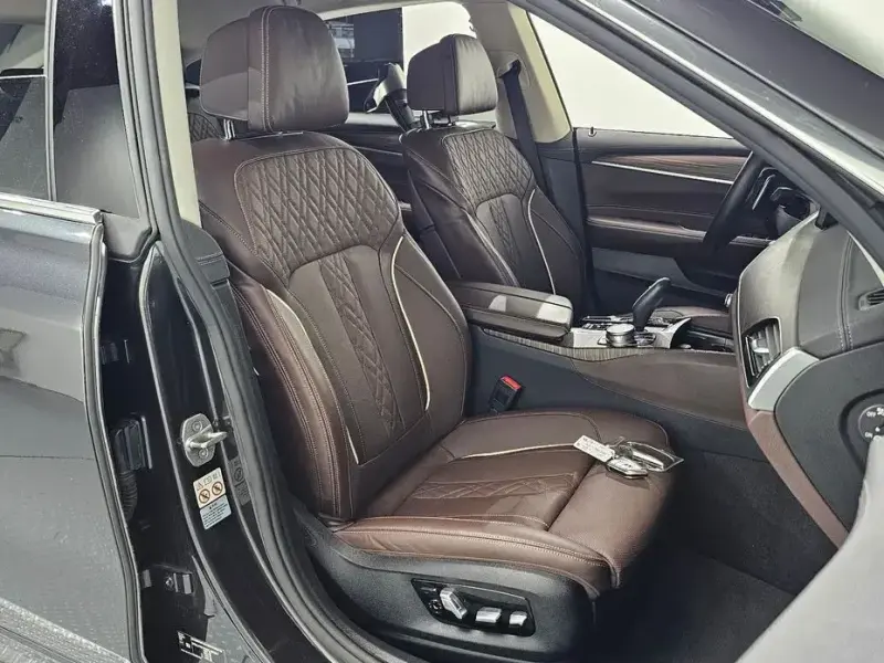 2022 BMW 6 серии с пробегом 67 299 км