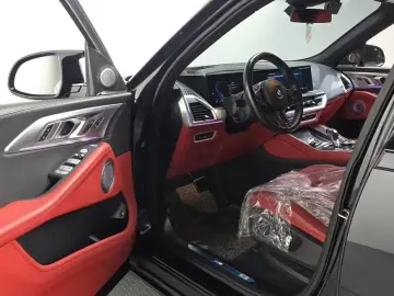 2024 BMW XM с пробегом 39 481 км