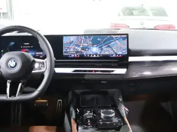 2024 BMW i5 с пробегом 6 600 км