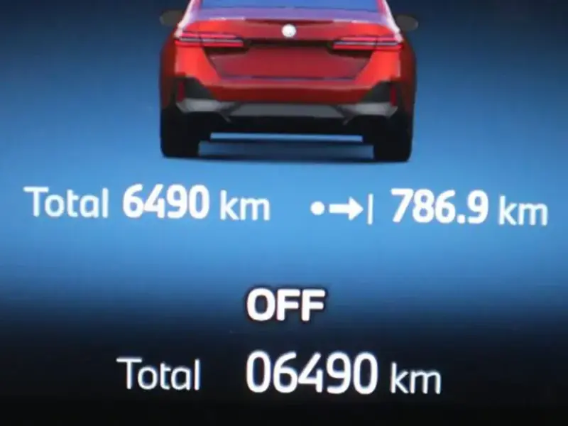 2024 BMW i5 с пробегом 6 600 км