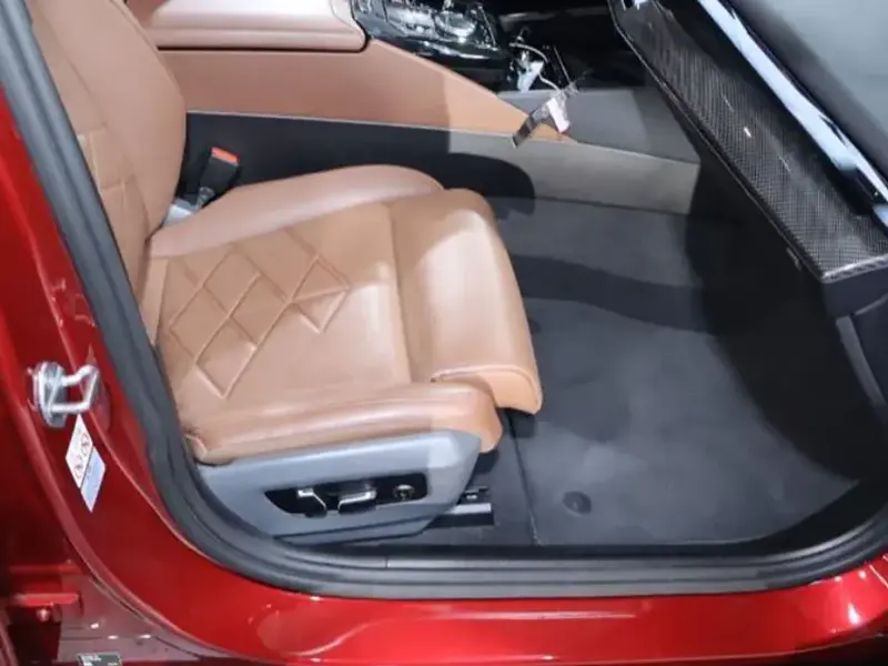 2024 BMW i5 с пробегом 6 600 км