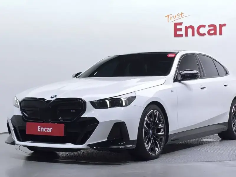 2024 BMW i5 с пробегом 31 683 км