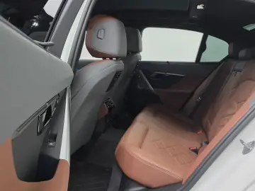 2024 BMW i5 с пробегом 31 683 км