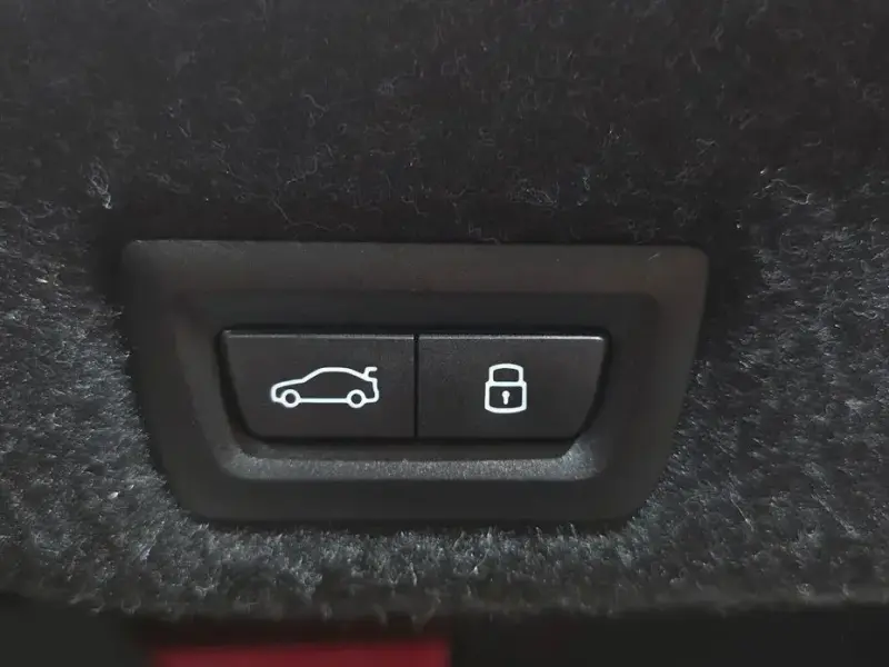 2024 BMW i5 с пробегом 31 683 км