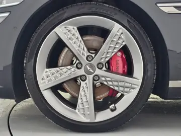 2023 Genesis G80 с пробегом 48 674 км