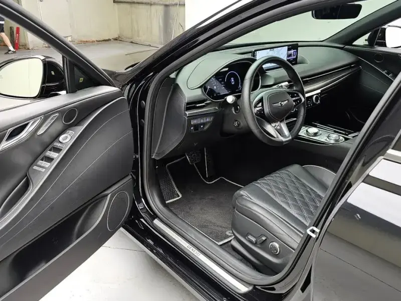 2023 Genesis G80 с пробегом 48 674 км