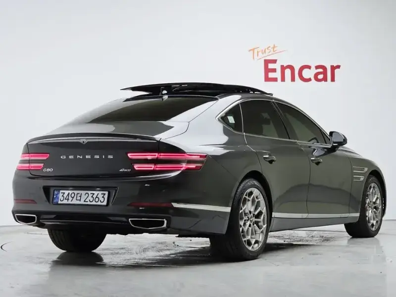 2023 Genesis G80 с пробегом 34 951 км
