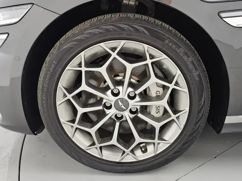 2023 Genesis G80 с пробегом 34 951 км