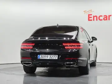 2023 Genesis G80 с пробегом 24 088 км