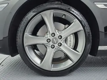 2023 Genesis G80 с пробегом 24 088 км