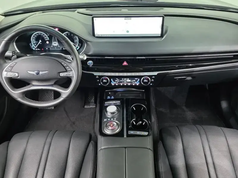 2023 Genesis G80 с пробегом 24 088 км