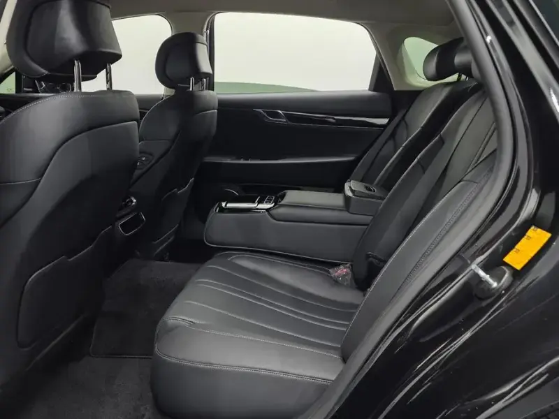 2023 Genesis G80 с пробегом 24 088 км