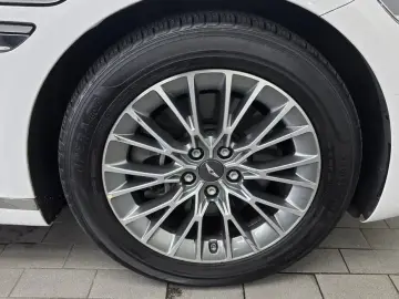 2023 Genesis G80 с пробегом 26 028 км
