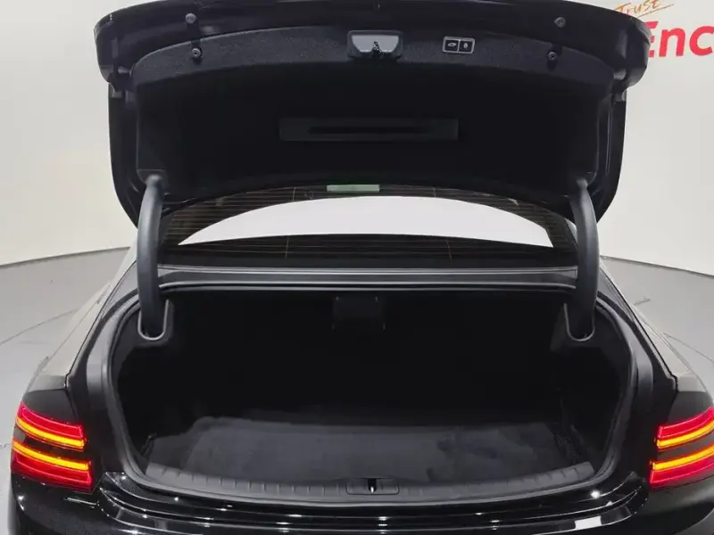 2023 Genesis G80 с пробегом 24 088 км