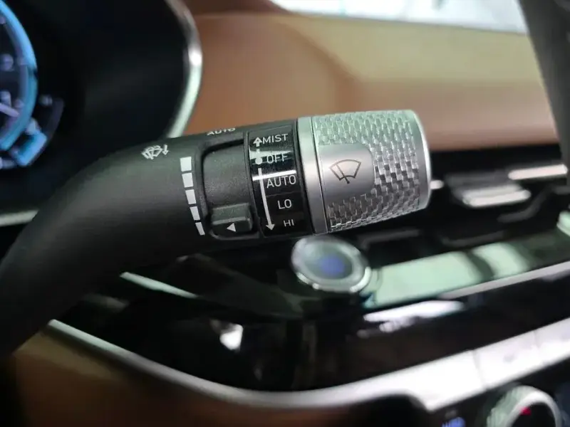 2023 Genesis G80 с пробегом 26 028 км