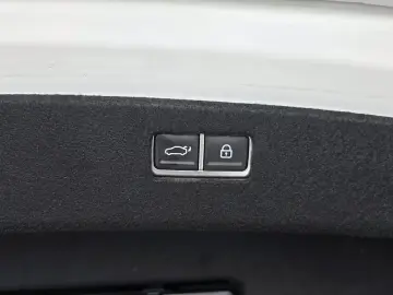 2023 Genesis G80 с пробегом 26 028 км