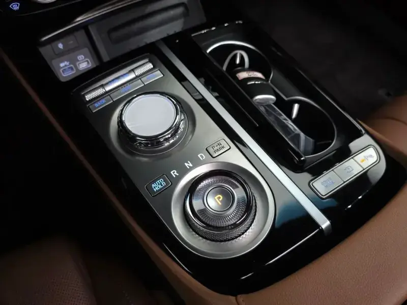 2023 Genesis G80 с пробегом 62 931 км
