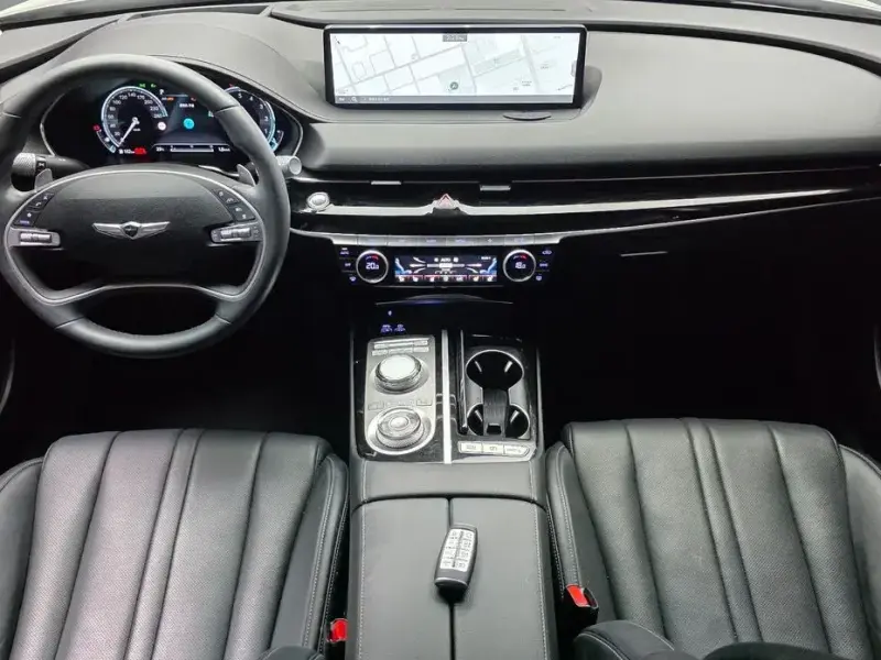 2023 Genesis G80 с пробегом 37 041 км