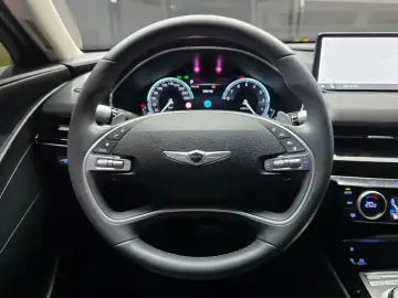 2023 Genesis G80 с пробегом 37 041 км
