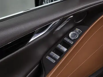 2023 Genesis G80 с пробегом 62 931 км