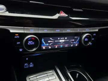 2023 Genesis G80 с пробегом 37 041 км