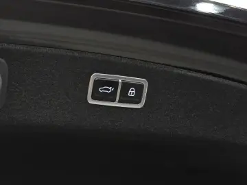 2023 Genesis G80 с пробегом 62 931 км