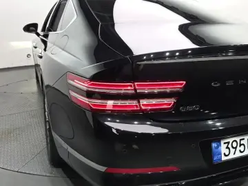 2023 Genesis G80 с пробегом 62 931 км