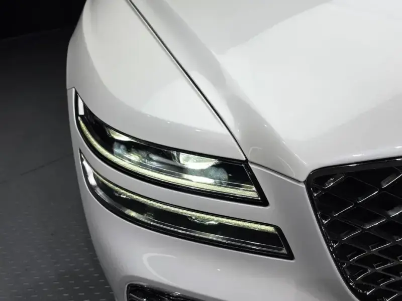 2023 Genesis G80 с пробегом 37 041 км