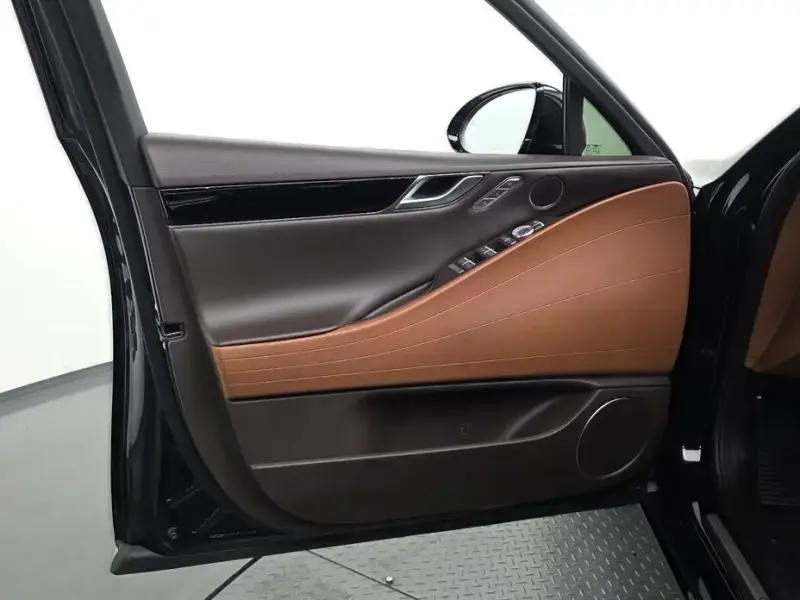 2023 Genesis G80 с пробегом 62 931 км