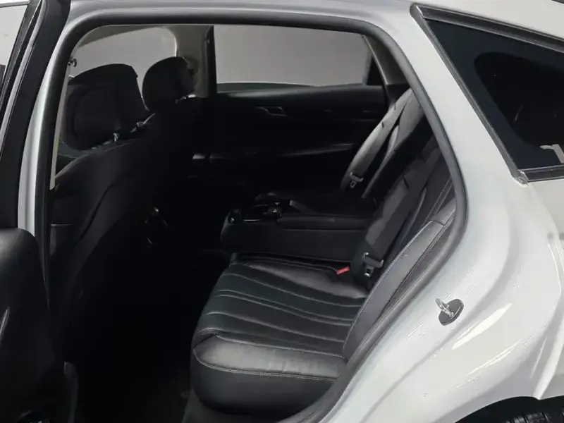 2023 Genesis G80 с пробегом 37 041 км