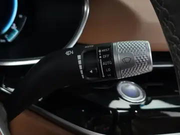 2023 Genesis G80 с пробегом 62 931 км