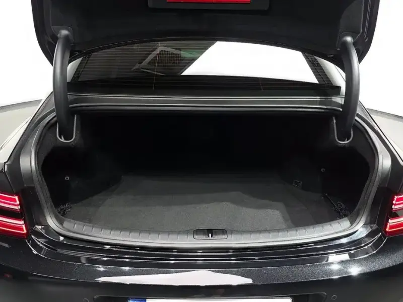 2023 Genesis G80 с пробегом 62 931 км