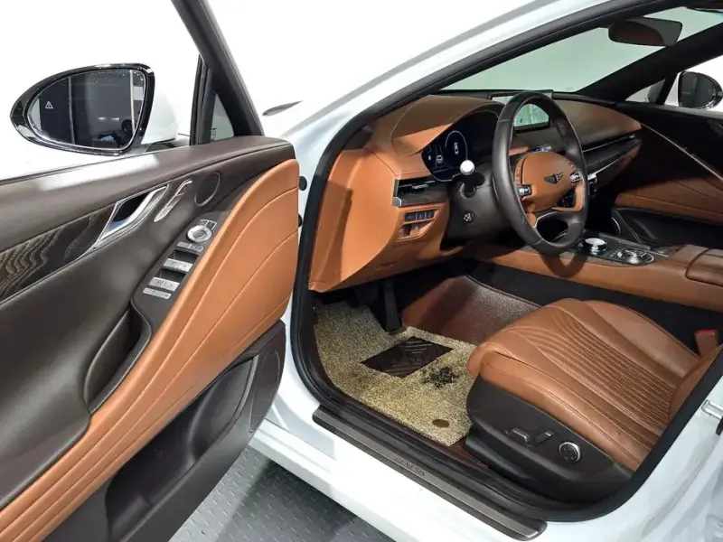 2023 Genesis G80 с пробегом 67 780 км
