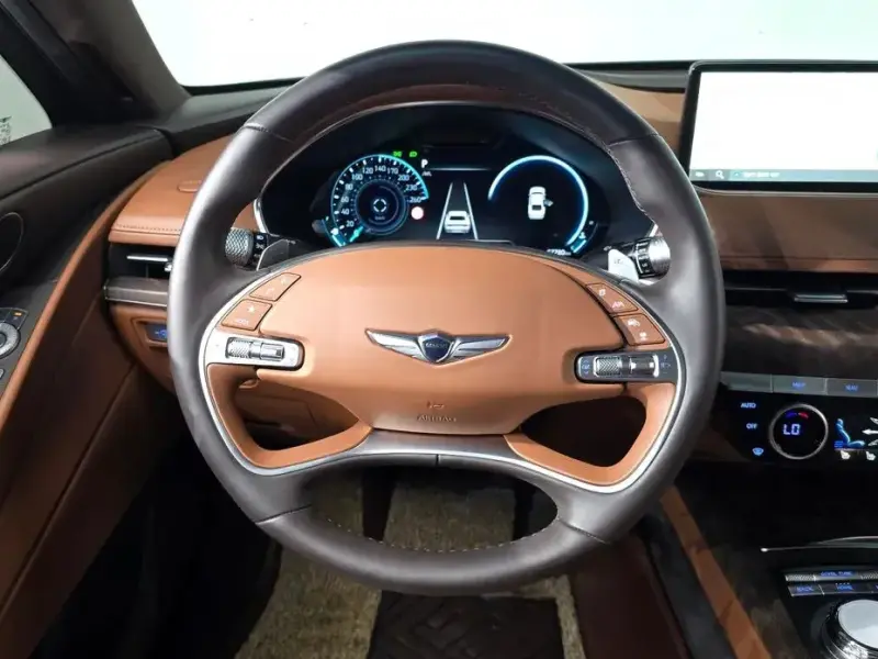2023 Genesis G80 с пробегом 67 780 км