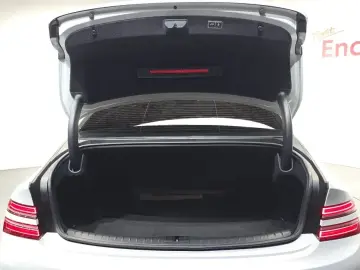 2023 Genesis G80 с пробегом 67 780 км