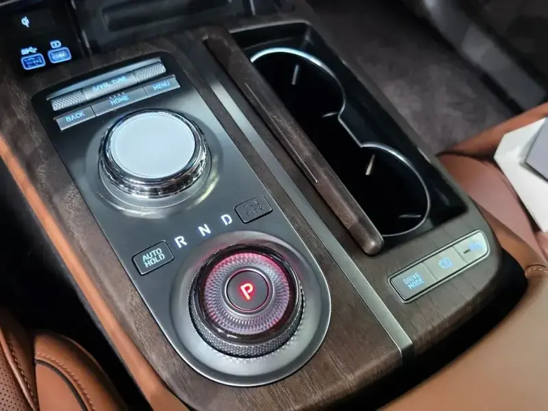 2023 Genesis G80 с пробегом 52 605 км
