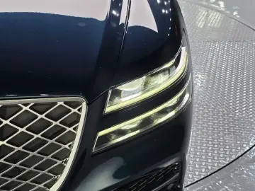 2023 Genesis G80 с пробегом 52 605 км