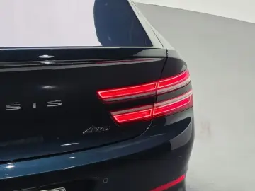 2023 Genesis G80 с пробегом 52 605 км