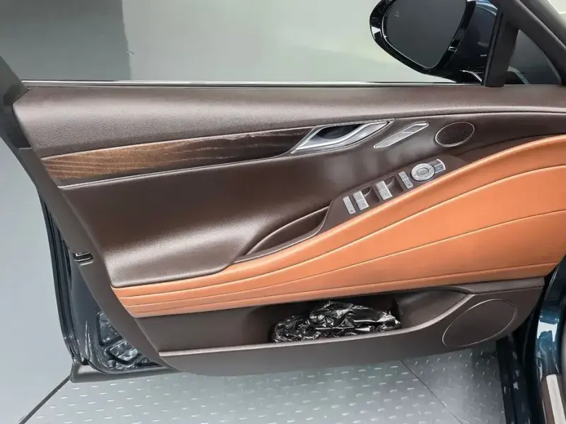 2023 Genesis G80 с пробегом 52 605 км