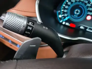 2023 Genesis G80 с пробегом 52 605 км
