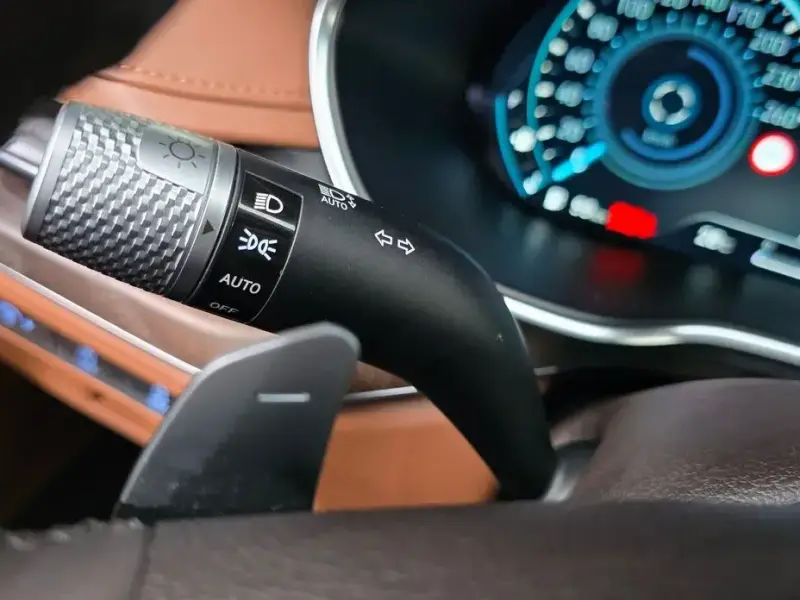 2023 Genesis G80 с пробегом 52 605 км